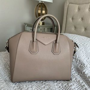 Medium Givenchy Antigona Handbag